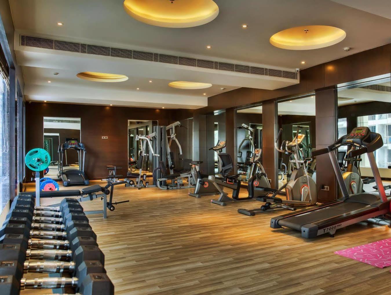 Hotel Golden Tulip Bhiwadi Exterior foto